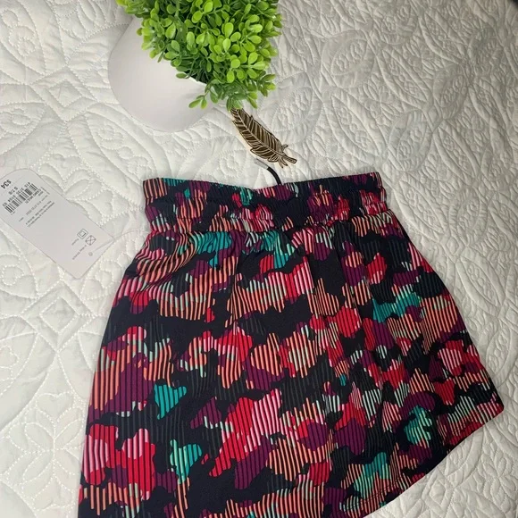 Short skirt for girl - Picture 4 of 6